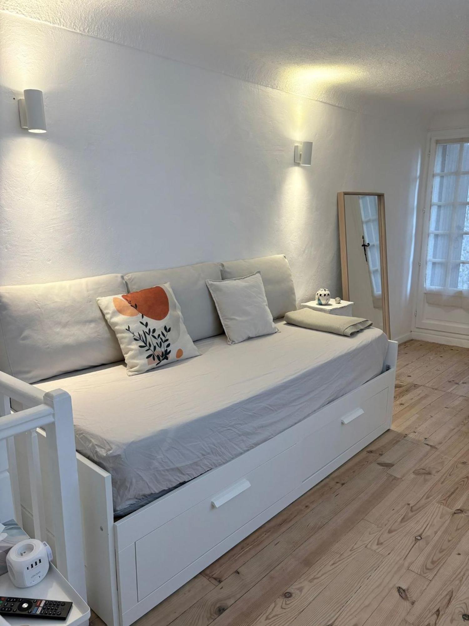 Duplex Au Pied Du Chateau Cagnes-sur-Mer Exterior foto
