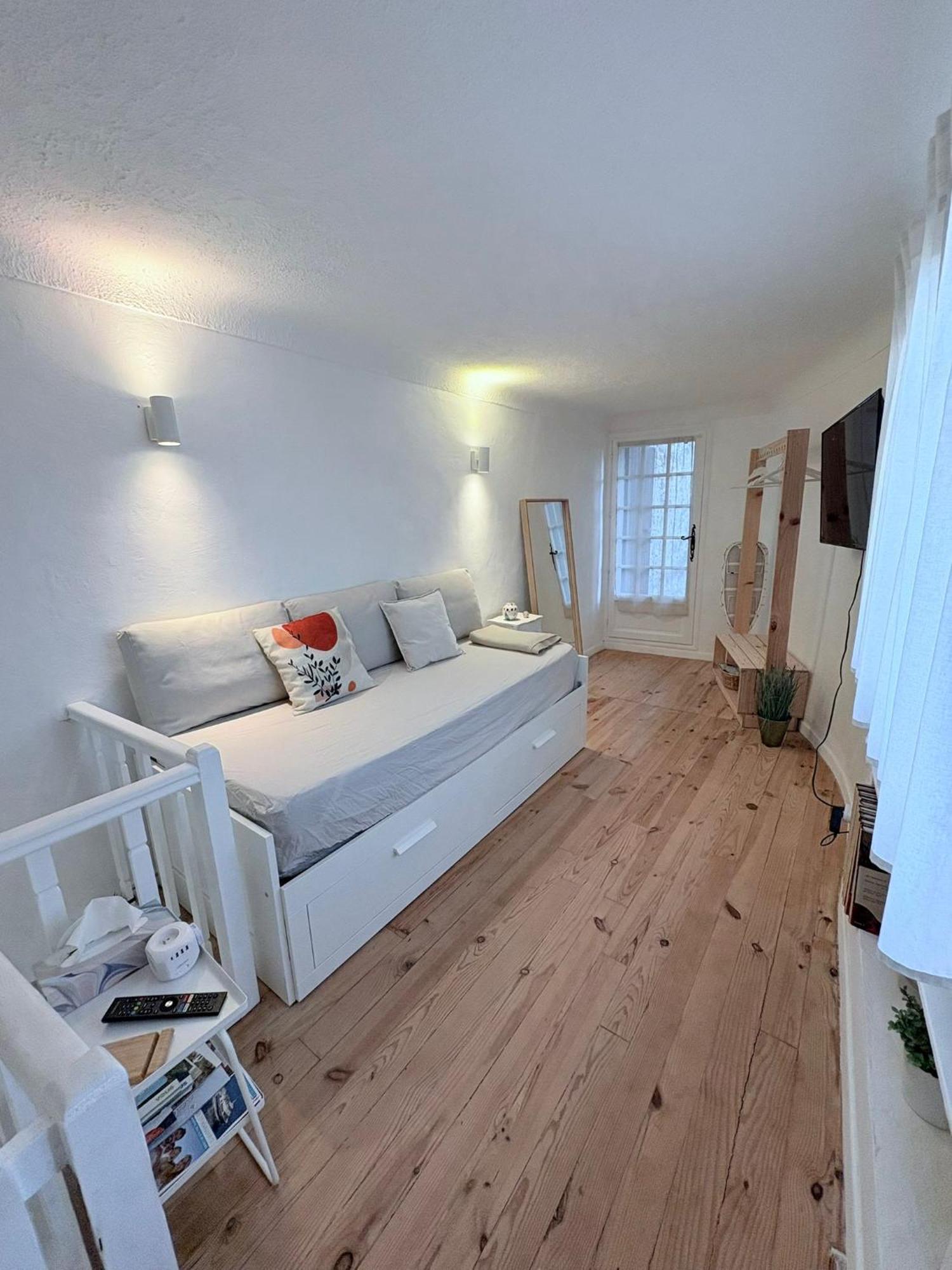 Duplex Au Pied Du Chateau Cagnes-sur-Mer Exterior foto
